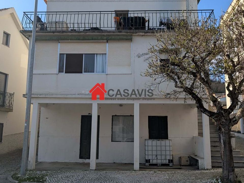 Erhvervsejendom i Canas de Senhorim, Viseu - foto 1