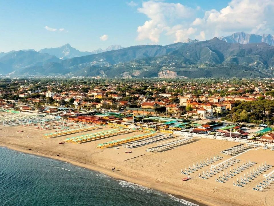 Villa i Forte dei Marmi, Lucca - foto 1