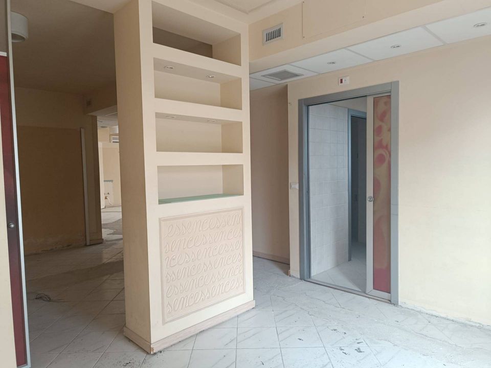 Erhvervsejendom i Palaia, Pisa - foto 3
