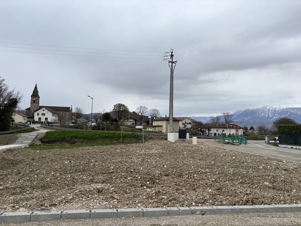Helårsgrund i St.-Cassien, Isere - foto 2