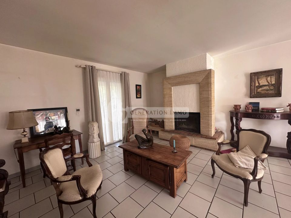 Villa i Saint-Étienne-du-Grès, Bouches-du-Rhone - foto 2