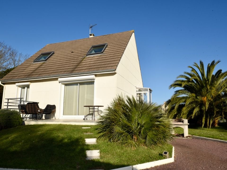 Villa i Bernieres-sur-Mer, Calvados - foto 1