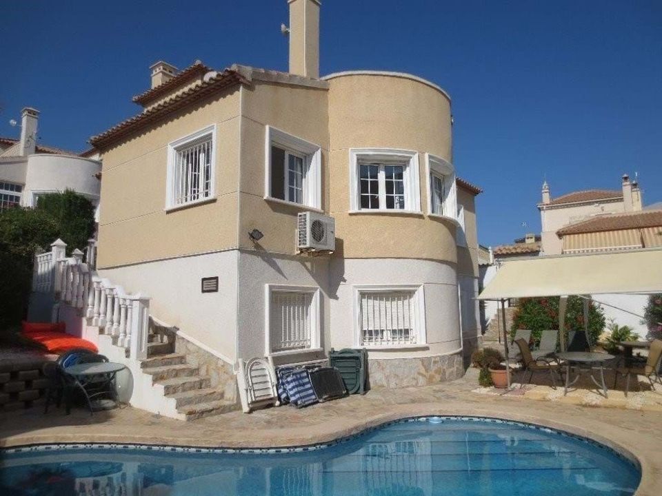 Villa i Villamartin, Alicante - foto 1