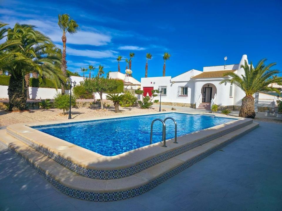Villa i Orihuela Costa, Alicante - bilde 1