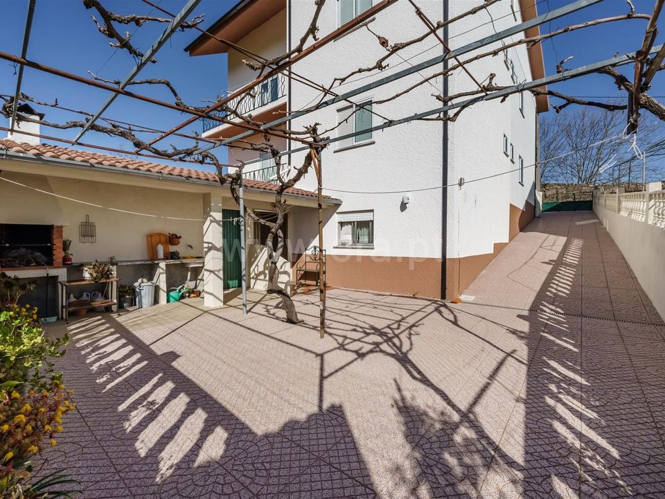 Villa en Covilha, Castelo Branco - foto 1