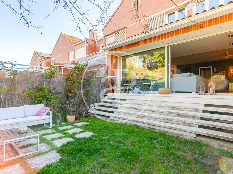Villa i San Sebastian De Los Reyes, Madrid - foto 1
