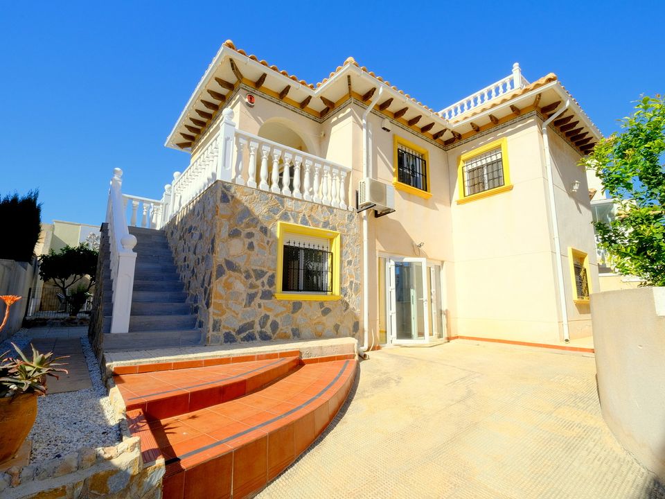 Villa i Playa Flamenca, Alicante - foto 1