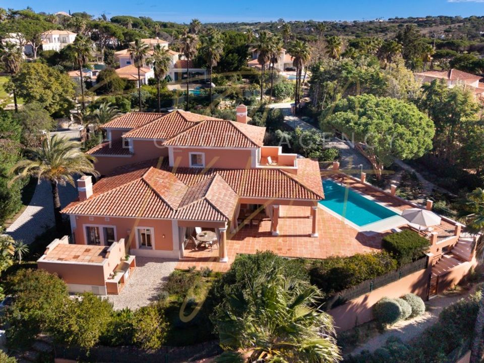 Villa i Almancil, Faro - foto 1