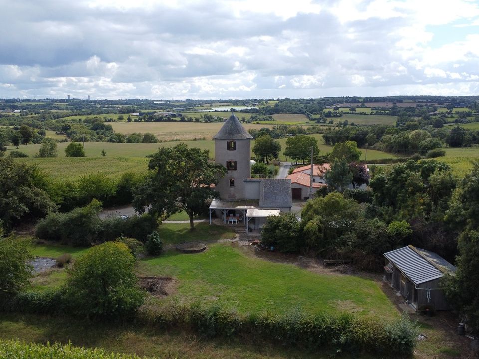 Villa in Mauges-sur-Loire, Maine-et-Loire - foto 1