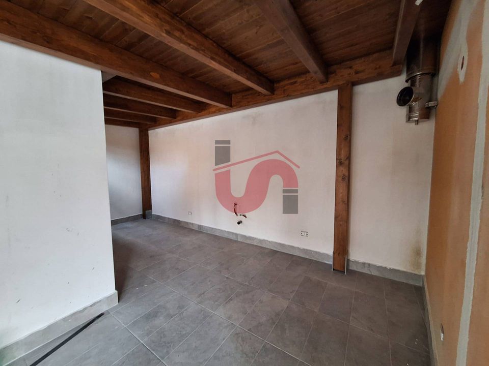 Erhvervsejendom i Benevento, Benevento - foto 3