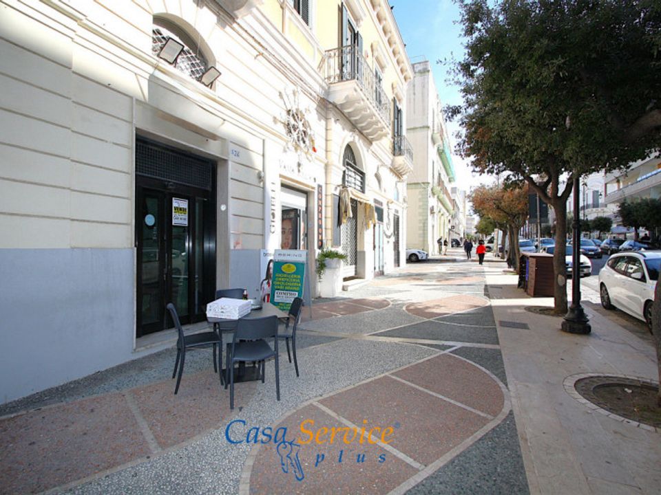 Erhvervsejendom i Gallipoli, Lecce - foto 1