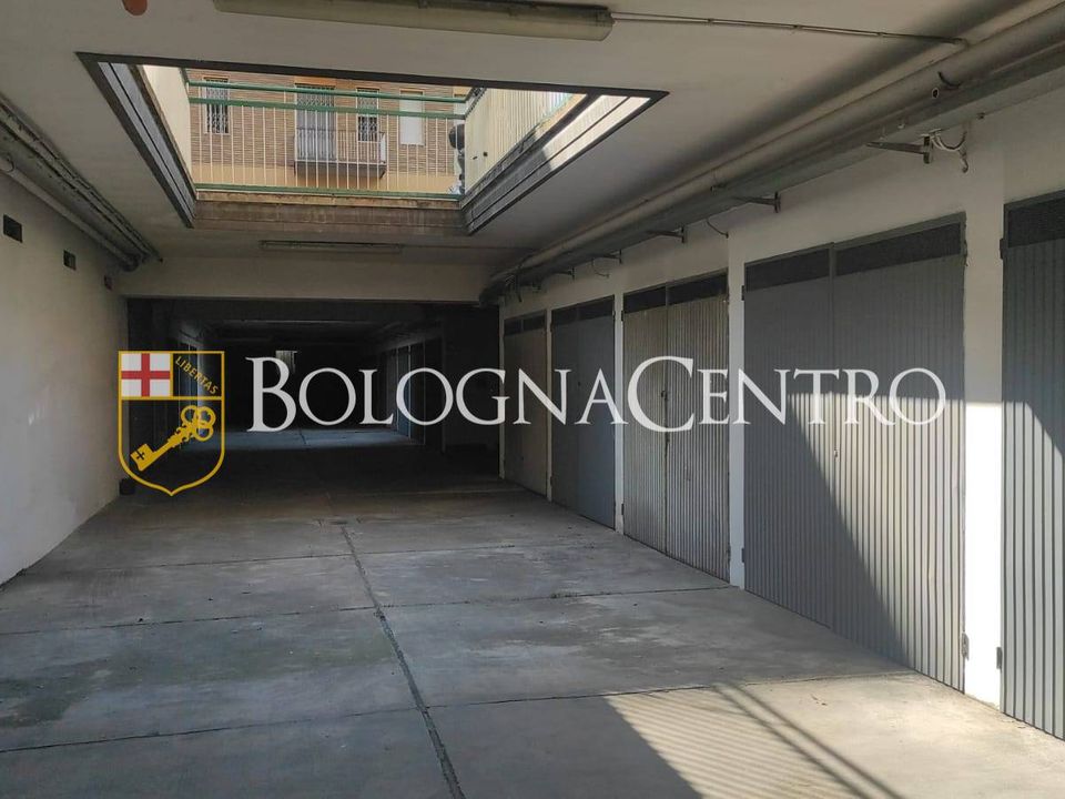 Miejsce parkingowe: Bologna, Bologna – zdjęcie 4
