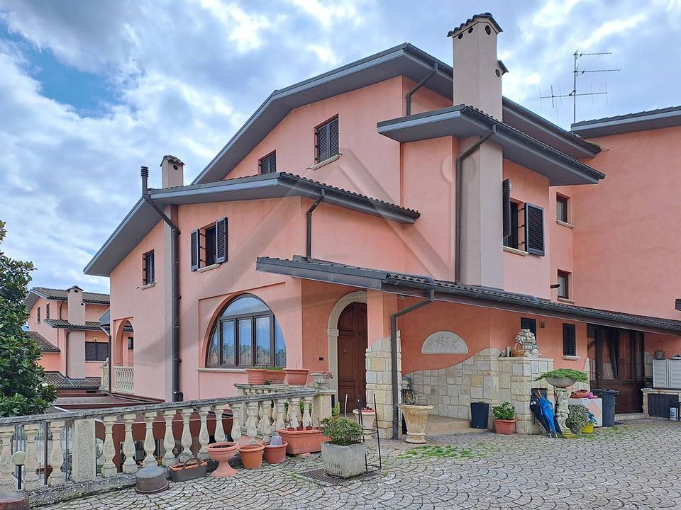 Villa i L'Aquila, L'Aquila - foto 4