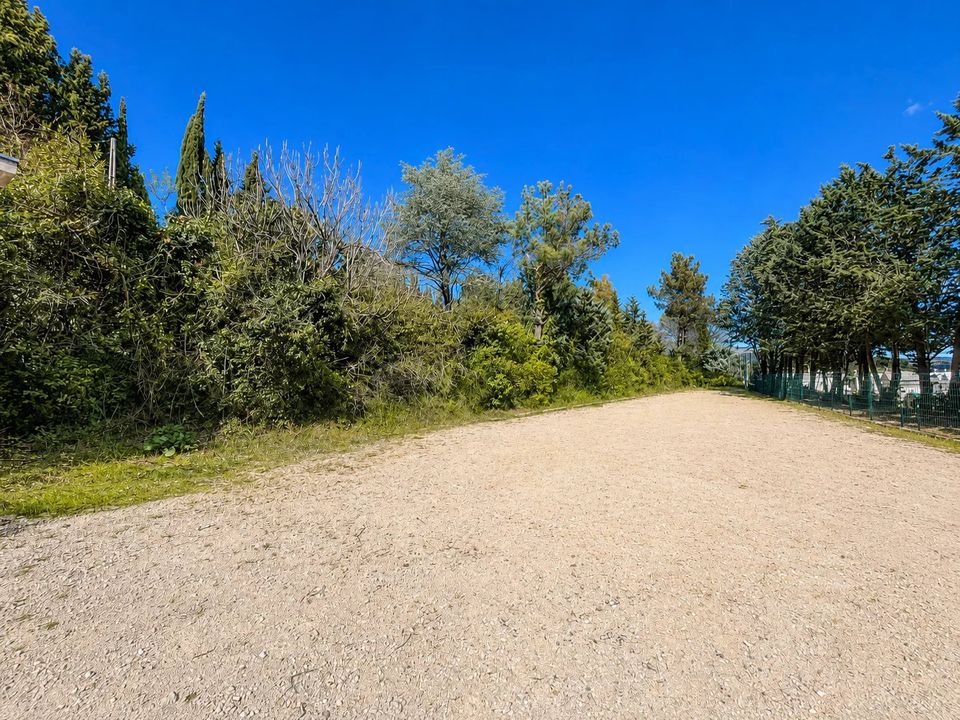 Helårsgrund i Meyreuil, Bouches-du-Rhone - foto 1