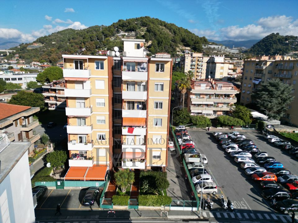 Leilighet i Vallecrosia, Imperia - bilde 1