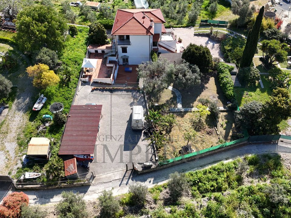 Villa i Bordighera, Imperia - foto 1