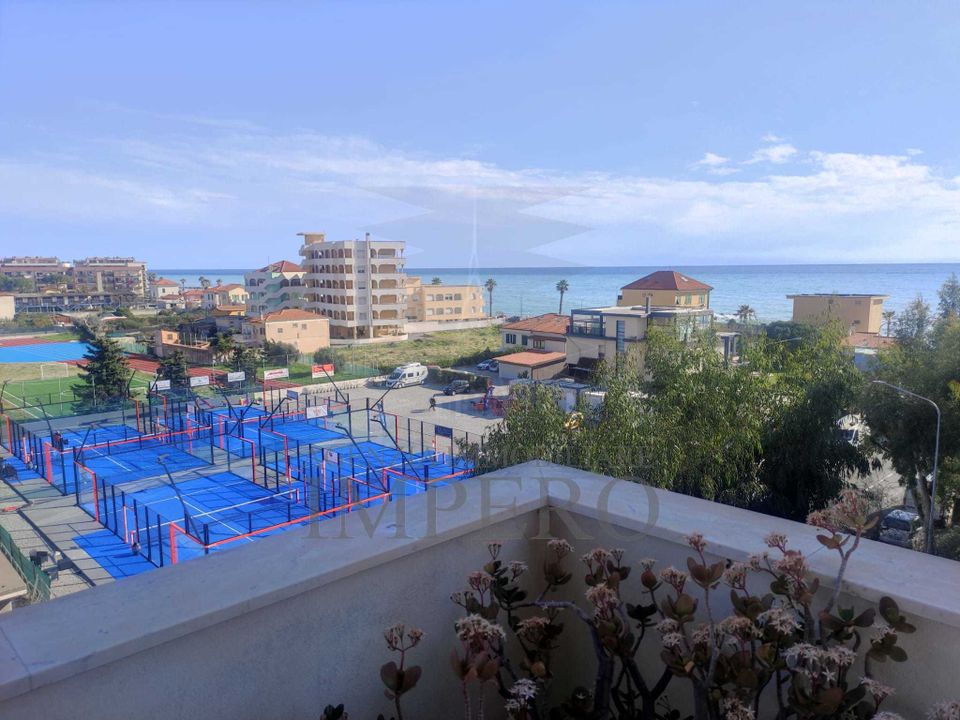 Lejlighed i Ventimiglia, Imperia - foto 1