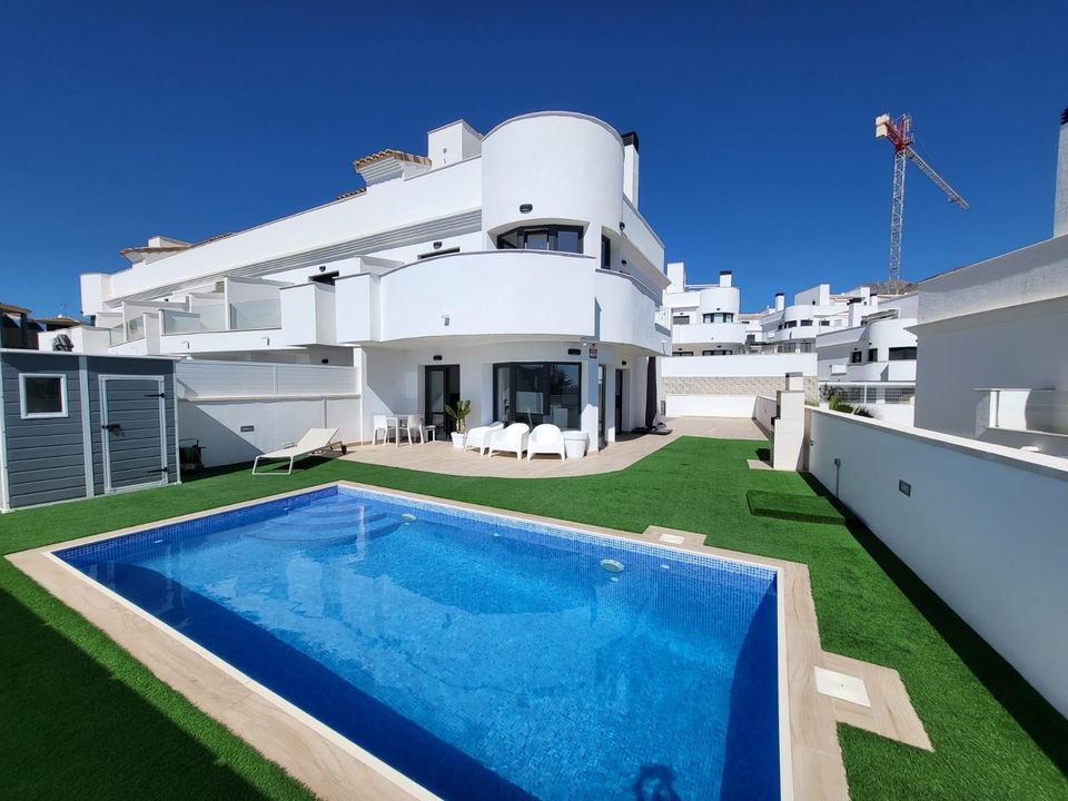 Rækkehus i Finestrat, Alicante - foto 1