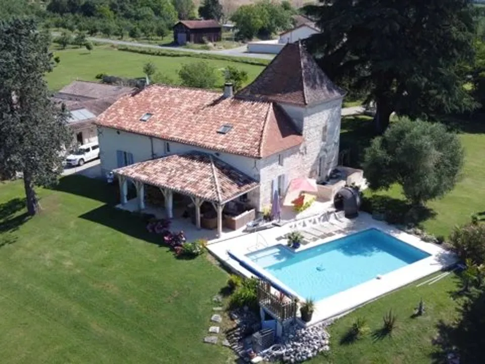 Villa i Castelmoron-sur-Lot, Lot-et-Garonne - foto 1