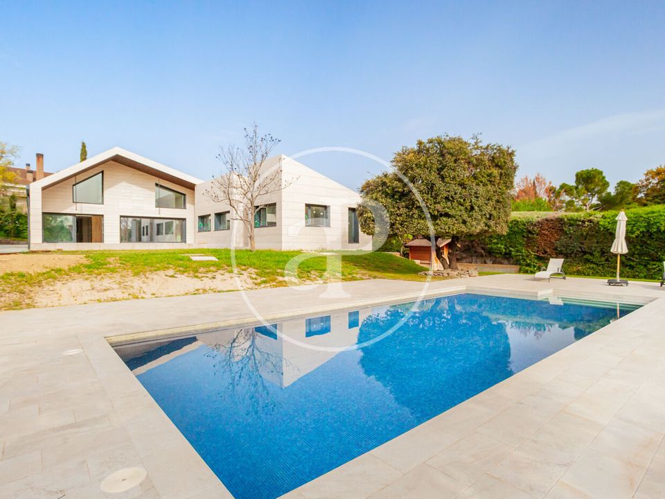 Villa i Pozuelo De Alarcon, Madrid - foto 1
