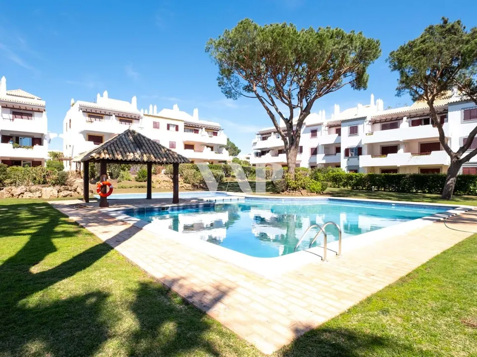 Apartments for sale in Vilamoura | Kyero