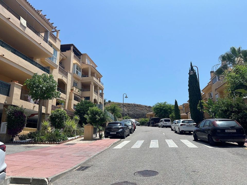 Lejlighed i Calahonda, Malaga - foto 3