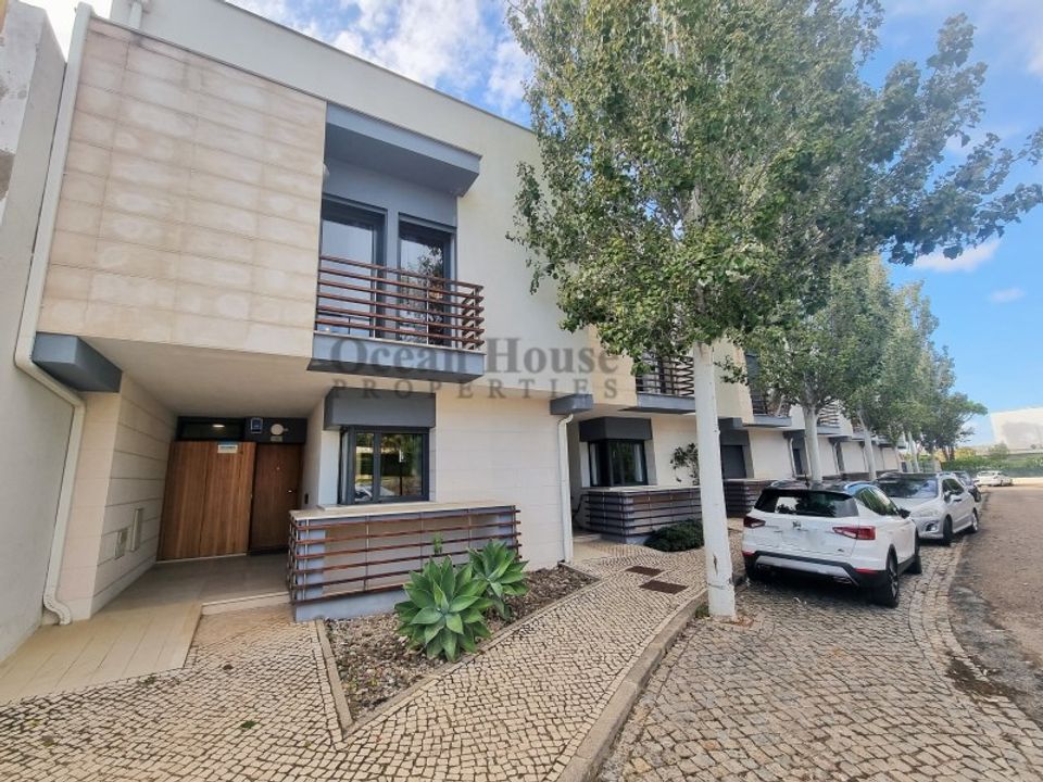 Villa i Quarteira, Faro - foto 1