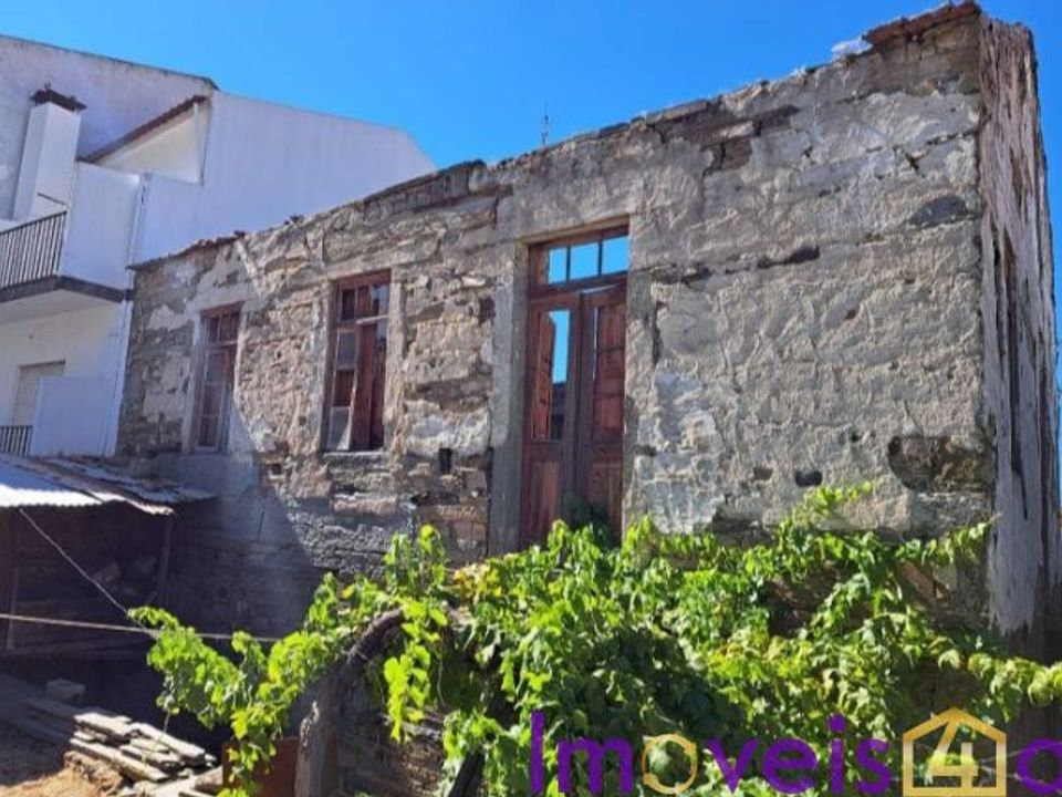 Helårsgrund i Vila Nova de Foz Coa, Guarda - foto 4