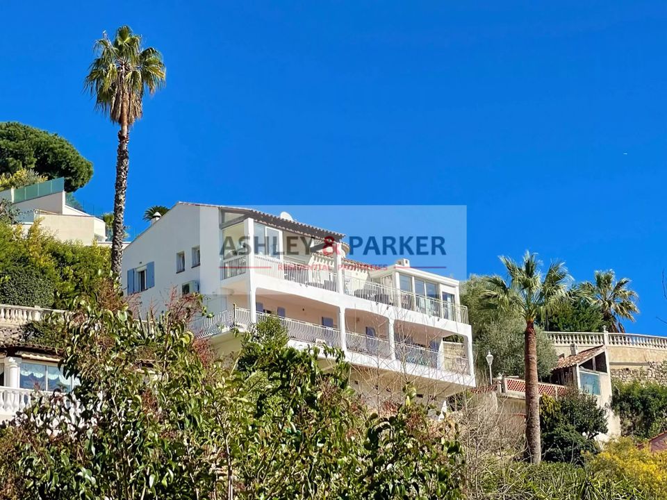Villa i Vallauris, Alpes-Maritimes - foto 1