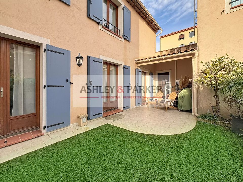 Villa i Le Cannet, Alpes-Maritimes - foto 1