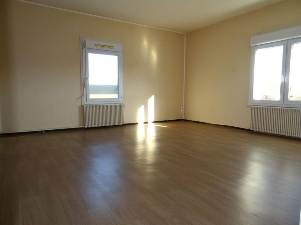 Lejlighed i Charny-Oree-de-Puisaye, Yonne - foto 1