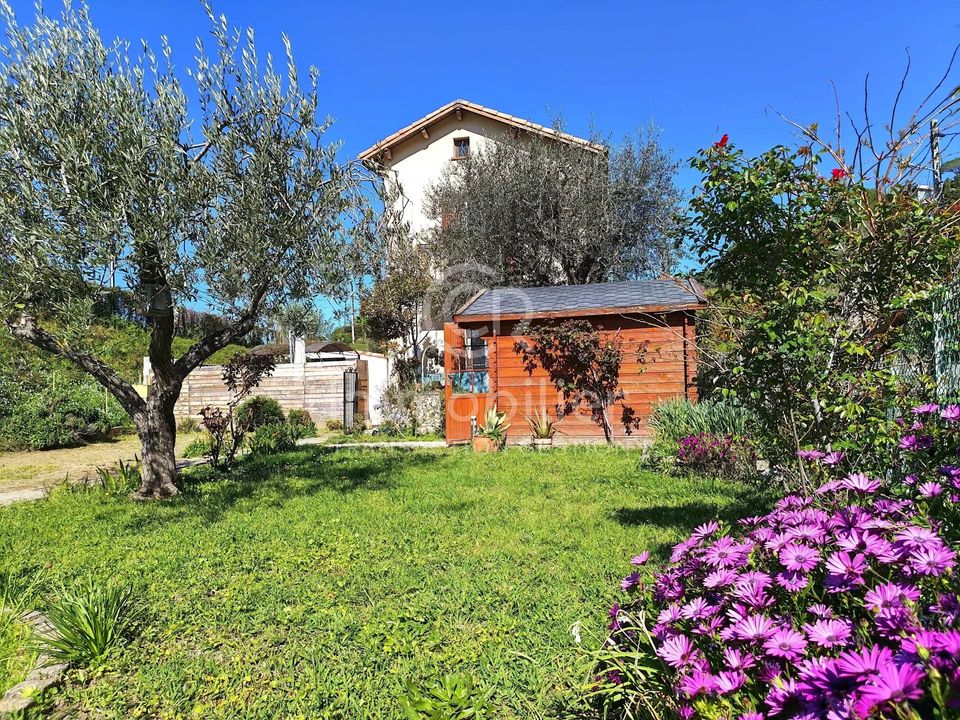 Villa i Cannes-la-Bocca, Alpes-Maritimes - foto 1
