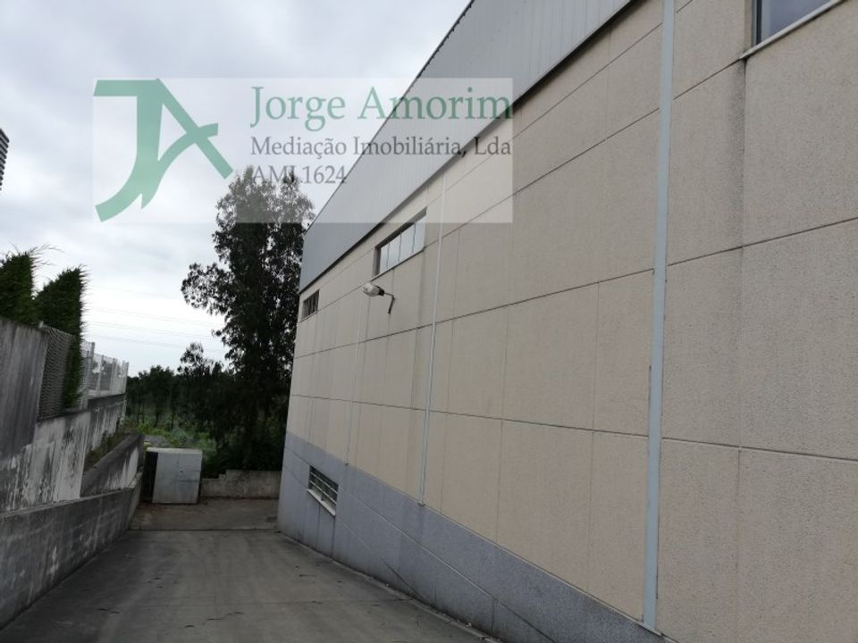 L'establiment comercial a Serzedo, Porto - foto 3