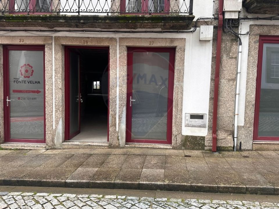 Erhvervsejendom i Ponte da Barca, Viana do Castelo - foto 1