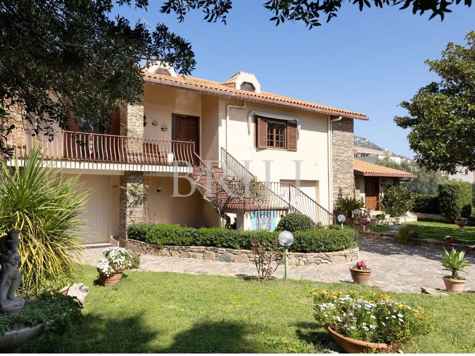 Villa i Olbia, Sassari - foto 1