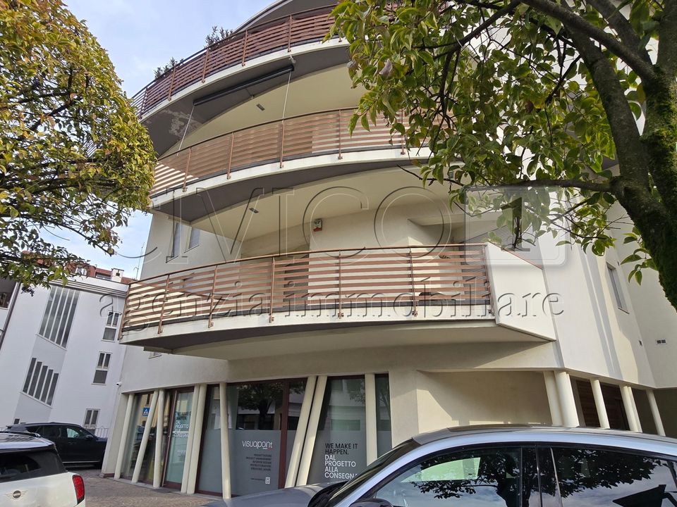 Erhvervsejendom i Vicenza, Vicenza - foto 1