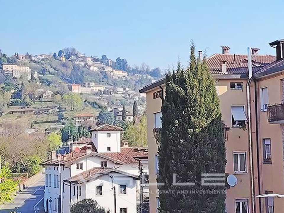 Lejlighed i Bergamo, Bergamo - foto 1