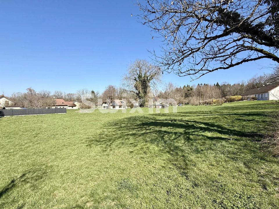Helårsgrund i Saint-Germain-en-Montagne, Jura - foto 1