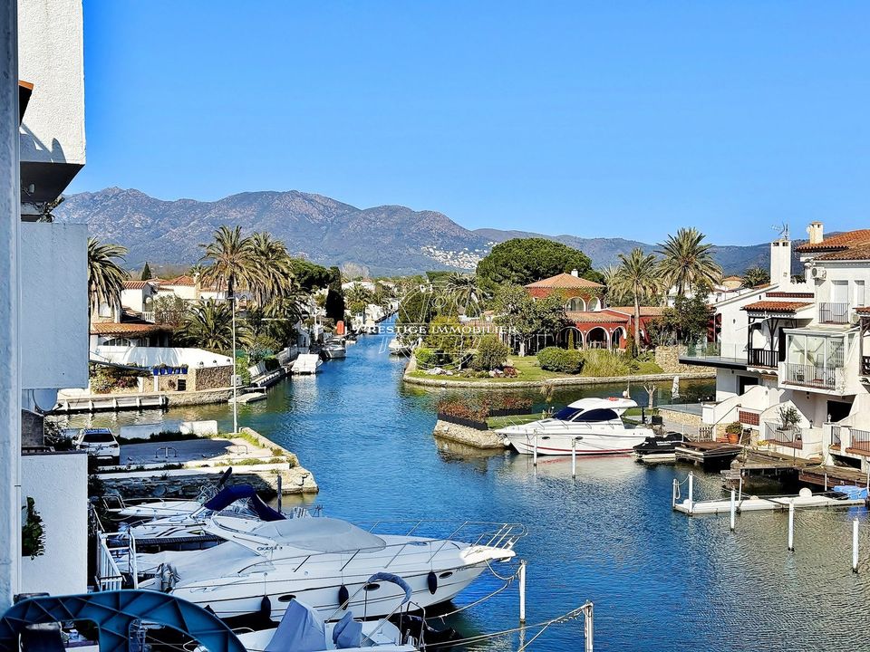 Lejlighed i Empuriabrava, Gerona - foto 3