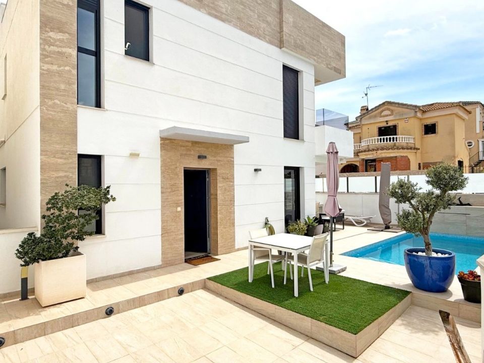 Villa i Orihuela Costa, Alicante - foto 1