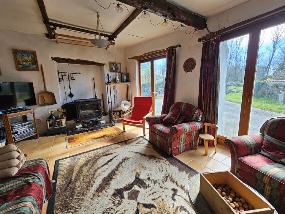Casa de pueblo en Cherves-Chatelars, Charente - foto 1
