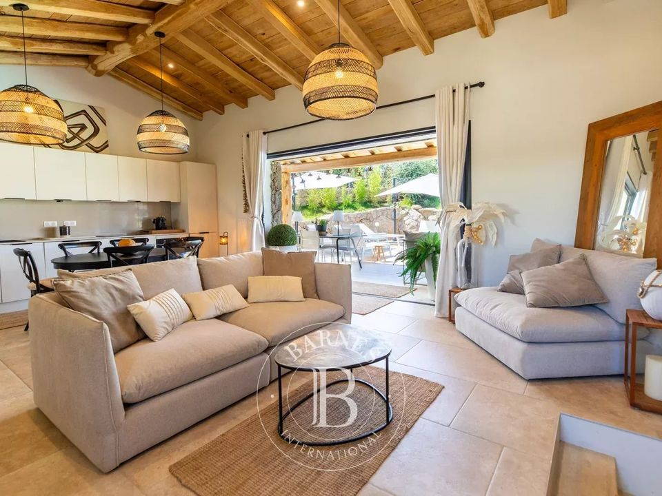 Villa i Sainte-Lucie de Porto-Vecchio, Corse-du-Sud - foto 2