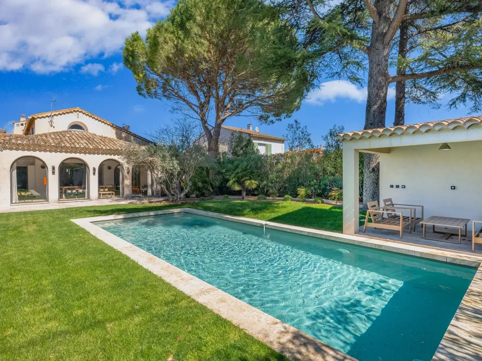 Villa i Saint-Remy-de-Provence, Bouches-du-Rhone - foto 1