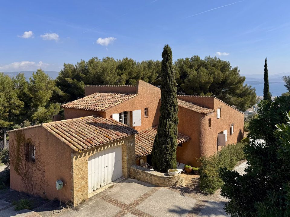 Villa i La Ciotat, Bouches-du-Rhone - foto 1