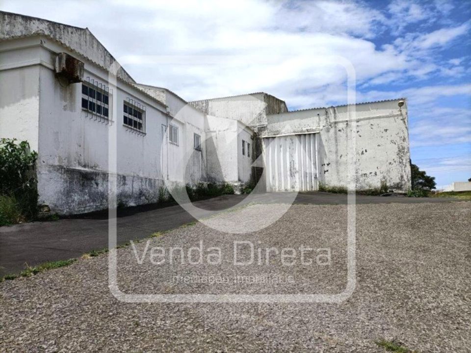 Erhvervsejendom i Vila da Praia da Vitoria, Terceira - foto 3
