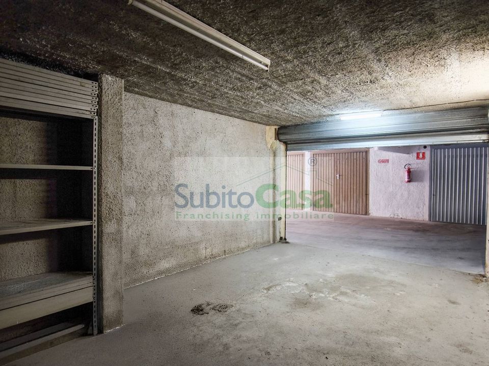 Parkeringsplads i Chieti, Chieti - foto 1