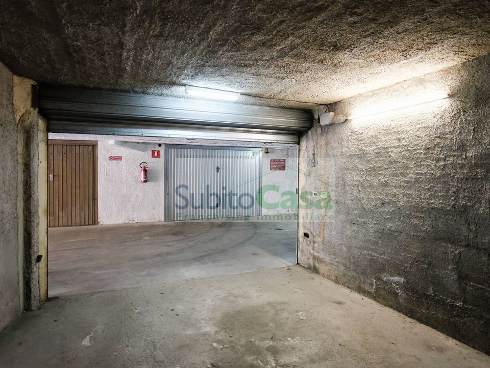 Parkeringsplads i Chieti, Chieti - foto 2