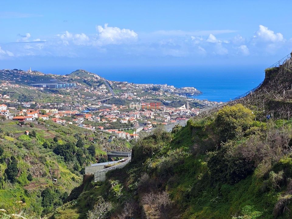 Helårsgrund i Camara de Lobos, Madeira - foto 1
