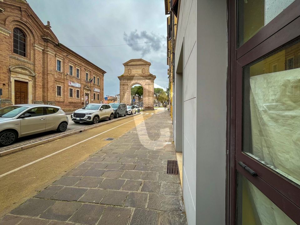 Erhvervsejendom i Jesi, Ancona - foto 1