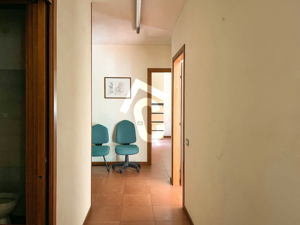 Erhvervsejendom i Jesi, Ancona - foto 2